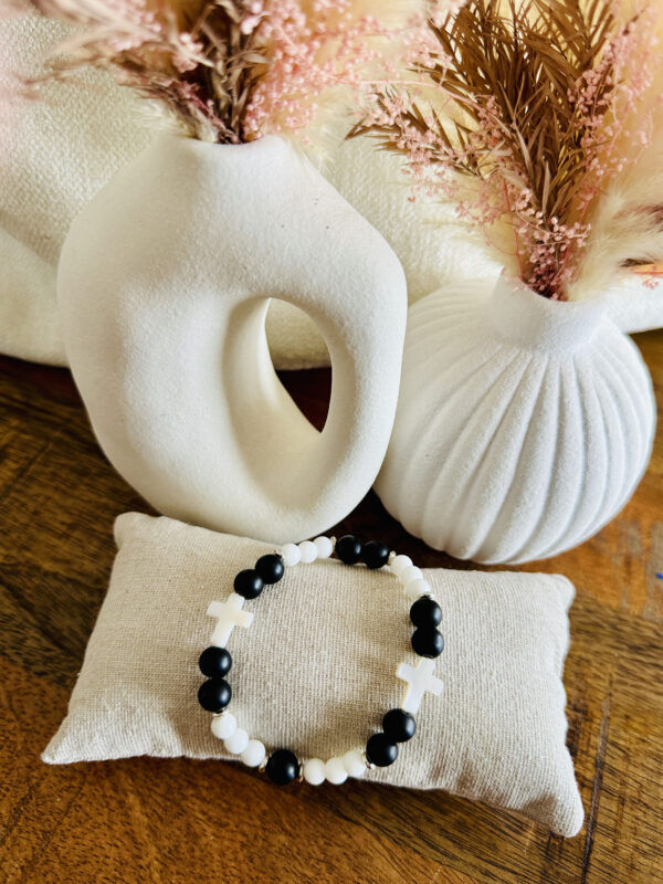 Bracelet croix noir & blanc
