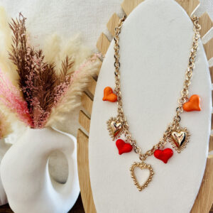 Collier Hanna